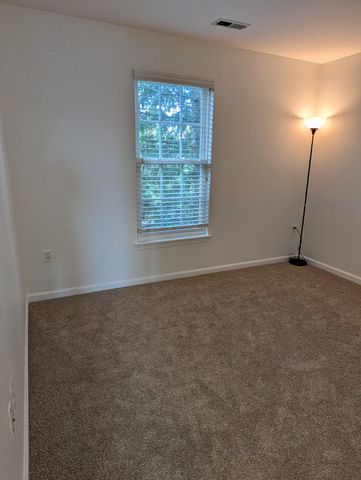17289 VAUGHN LN, Dumfries, VA 22026