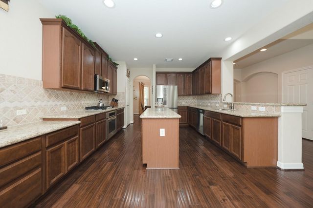 10005 Willowmoor Lane, Brookshire, TX 77423