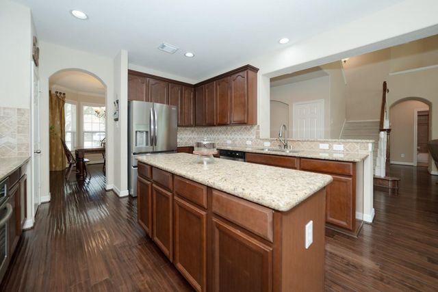 10005 Willowmoor Lane, Brookshire, TX 77423