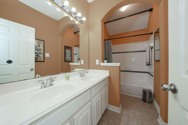 10005 Willowmoor Lane, Brookshire, TX 77423