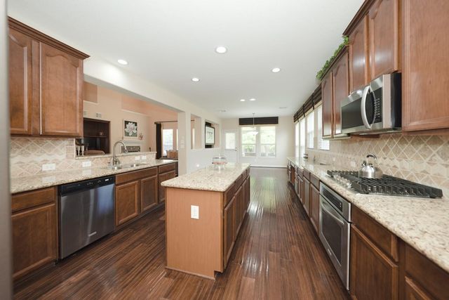10005 Willowmoor Lane, Brookshire, TX 77423