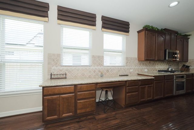 10005 Willowmoor Lane, Brookshire, TX 77423