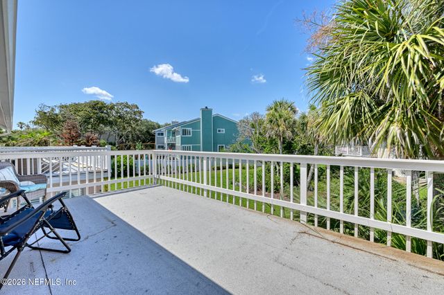 2233 SEMINOLE Road 32, Atlantic Beach, FL 32233