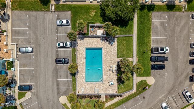 2233 SEMINOLE Road 32, Atlantic Beach, FL 32233