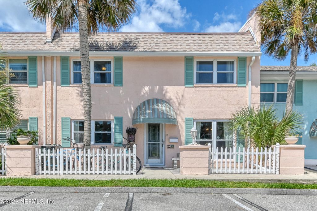 2233 SEMINOLE Road 32, Atlantic Beach, FL 32233