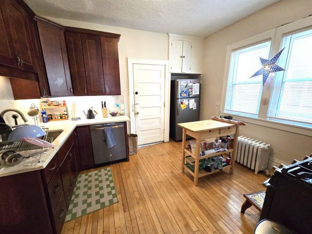 2215 Pleasant Avenue, Minneapolis, MN 55404