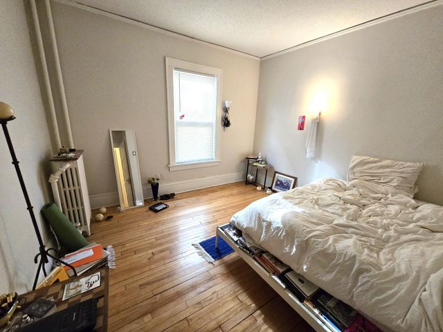 2215 Pleasant Avenue, Minneapolis, MN 55404
