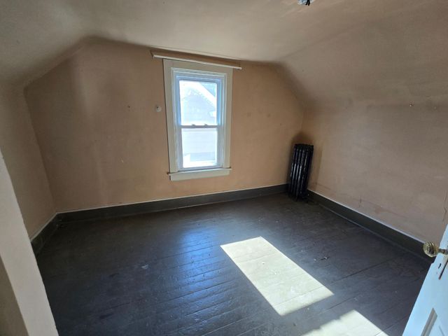 2215 Pleasant Avenue, Minneapolis, MN 55404