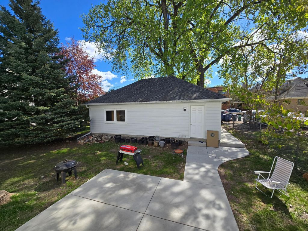 2215 Pleasant Avenue, Minneapolis, MN 55404 — photo 3