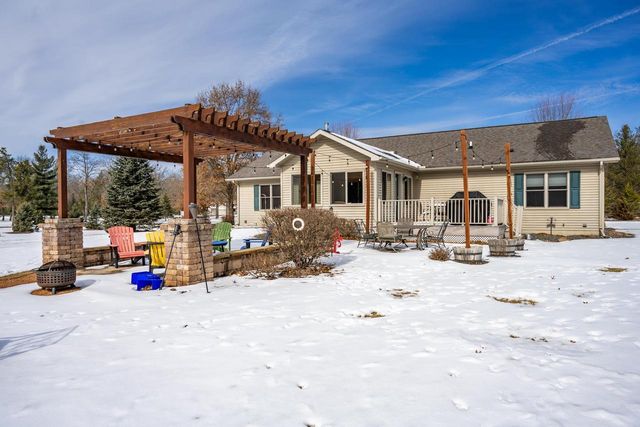 W5295 Sunny Lane, New Lisbon, WI 53950