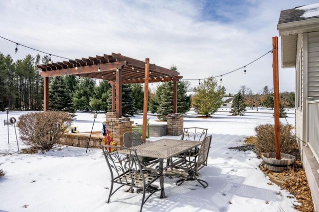 W5295 Sunny Lane, New Lisbon, WI 53950