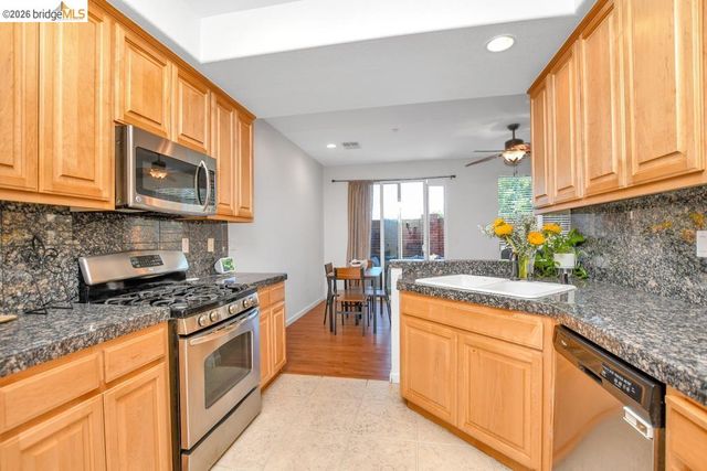 231 Washington Dr, Brentwood, CA 94513