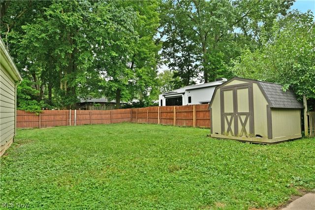 1605 Difford Drive, Niles, OH 44446