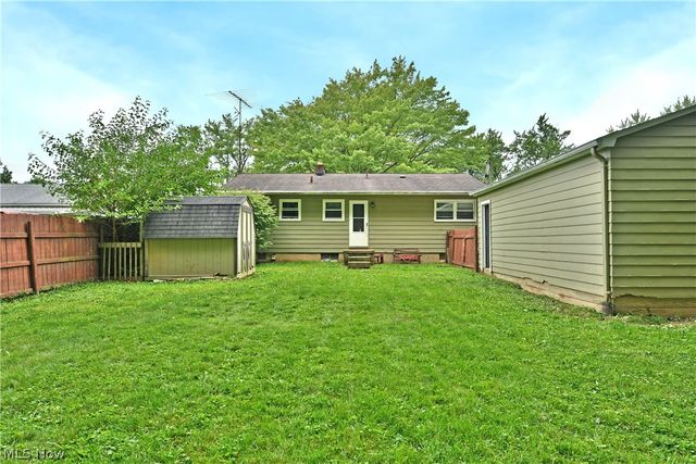 1605 Difford Drive, Niles, OH 44446