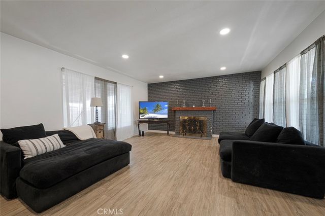 6821 Elmwood, San Bernardino, CA 92404