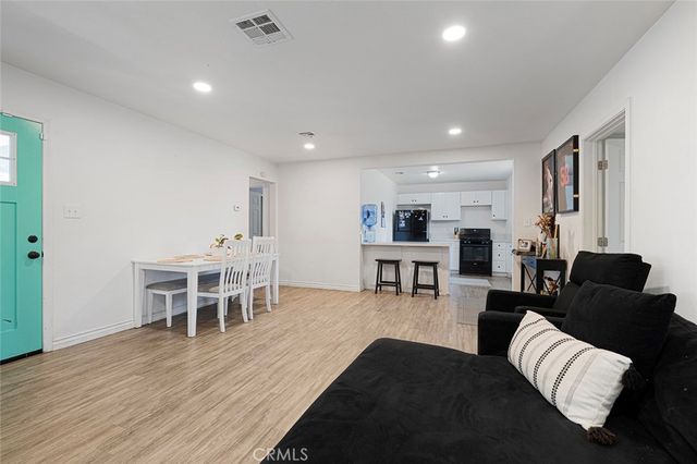 6821 Elmwood, San Bernardino, CA 92404