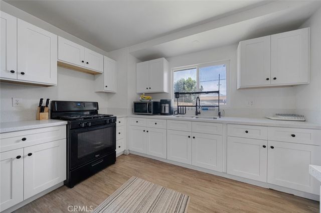 6821 Elmwood, San Bernardino, CA 92404