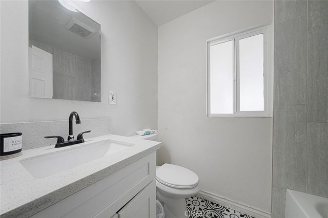 6821 Elmwood, San Bernardino, CA 92404