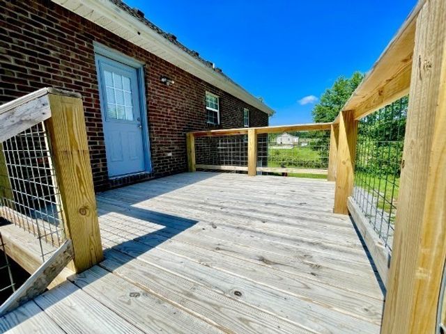 829 Tommy Oliver Rd, Clarksville, TN 37042