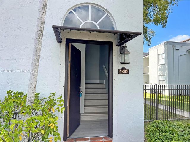 4892 NW 97 CT 364, Doral, FL 33178