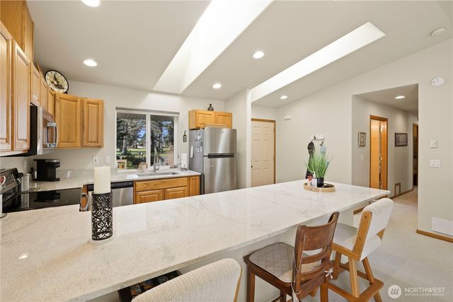 160 Dolphin Avenue NE, Ocean Shores, WA 98569