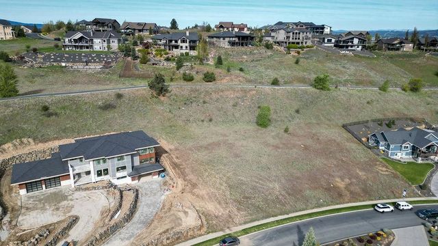 124 N Holiday Hills Dr, Liberty Lake, WA 99019