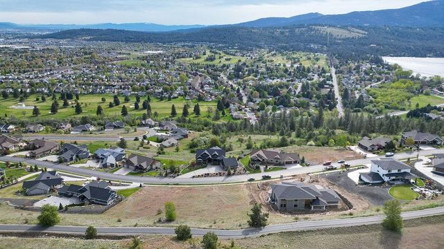 124 N Holiday Hills Dr, Liberty Lake, WA 99019