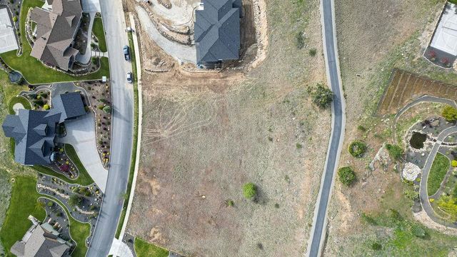 124 N Holiday Hills Dr, Liberty Lake, WA 99019