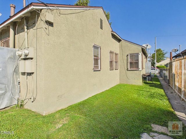 524 W Almond Street, Compton, CA 90220