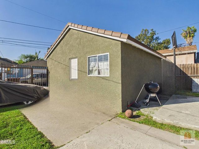 524 W Almond Street, Compton, CA 90220