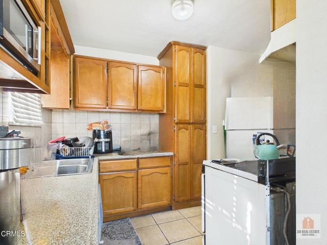 524 W Almond Street, Compton, CA 90220