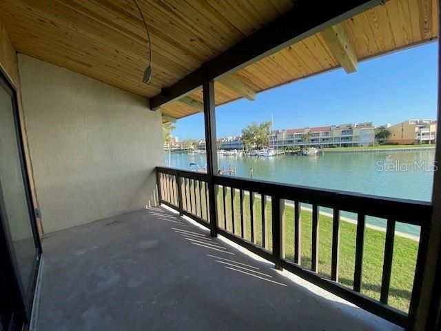 534 PLAZA SEVILLE COURT 64, Treasure Island, FL 33706