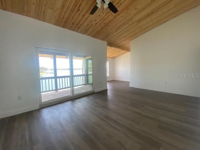 534 PLAZA SEVILLE COURT 64, Treasure Island, FL 33706