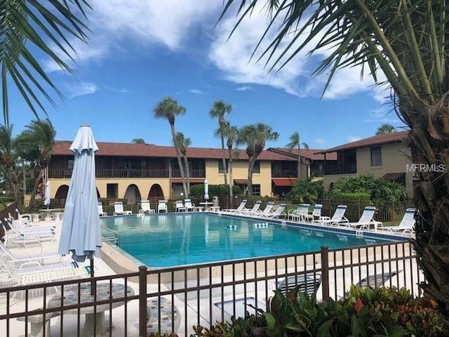 534 PLAZA SEVILLE COURT 64, Treasure Island, FL 33706