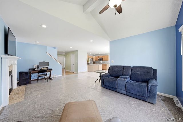 45 Summerfield Drive, Lancaster, NY 14086