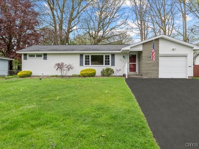 205 Park Lane, Clay, NY 13212