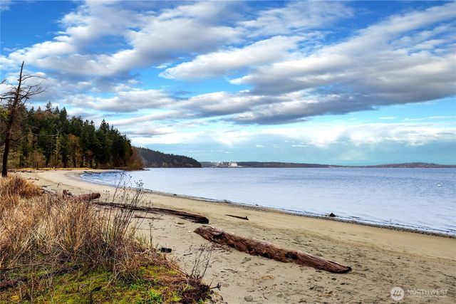 211 Baycliff Drive, Port Townsend, WA 98368