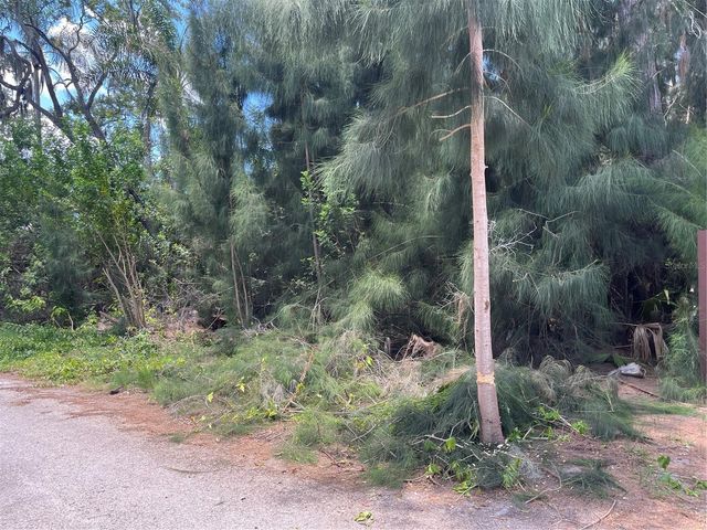 LEGION DRIVE, Tarpon Springs, FL 34689
