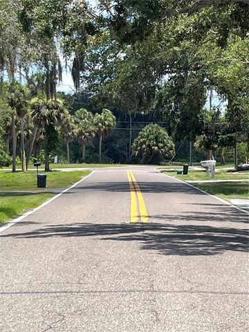 LEGION DRIVE, Tarpon Springs, FL 34689