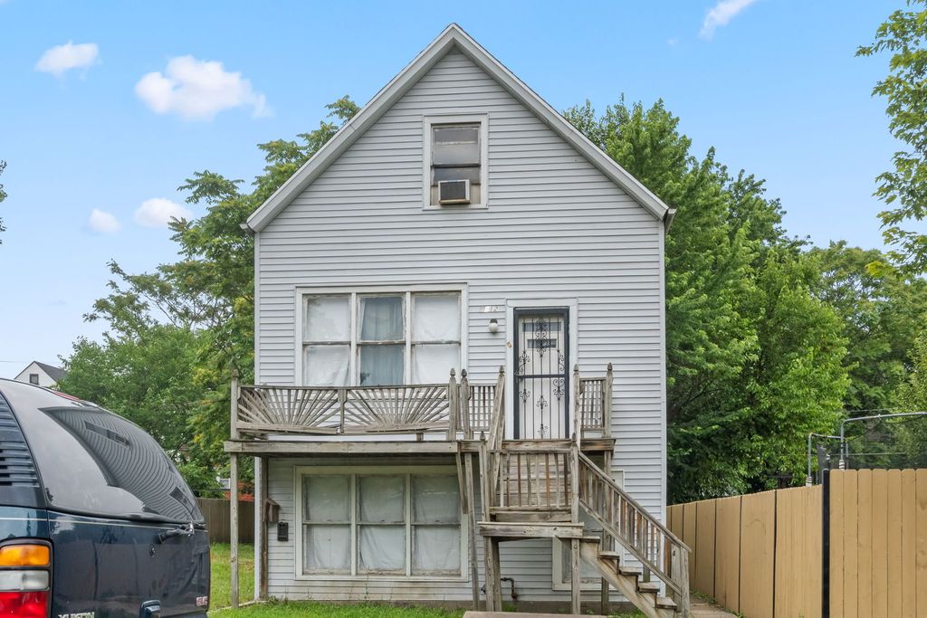 5212 S Honore Street, Chicago, IL 60609