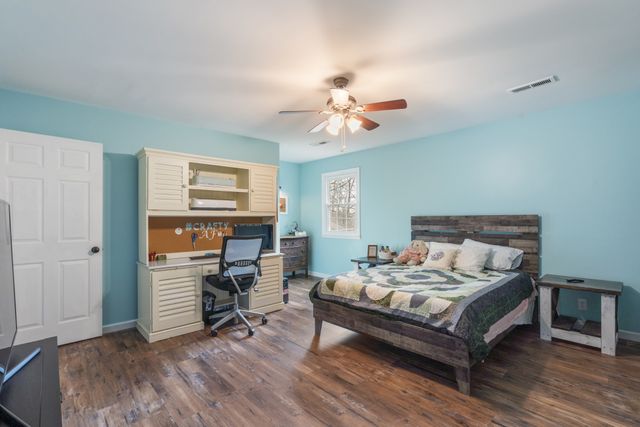 1510 Chestnut Cove Rd, Chapel Hill, TN 37034