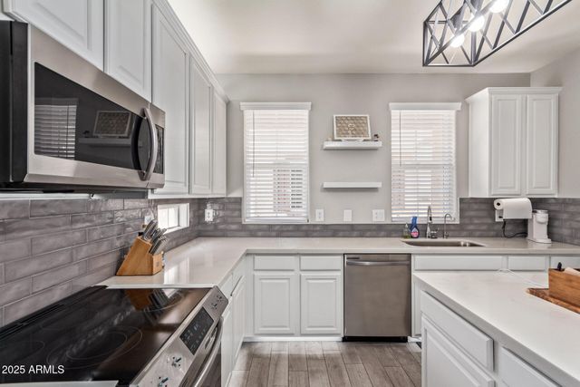 10212 E ISLETA Avenue, Mesa, AZ 85209