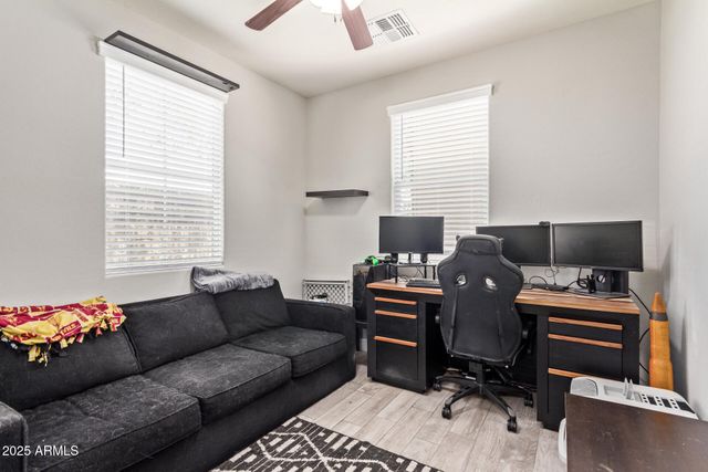 10212 E ISLETA Avenue, Mesa, AZ 85209