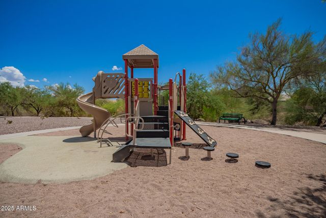 10212 E ISLETA Avenue, Mesa, AZ 85209