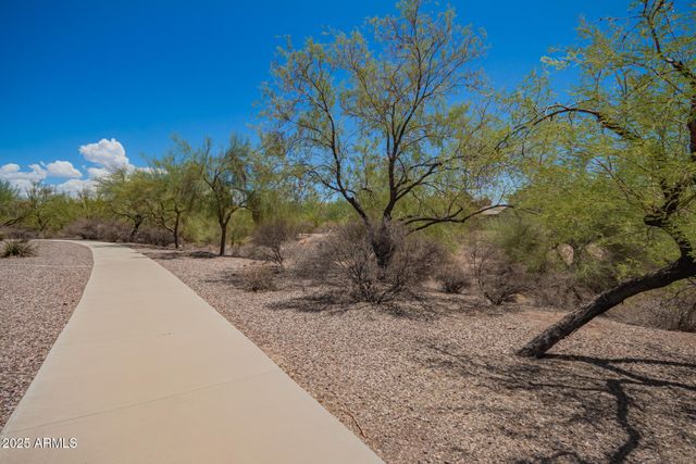 10212 E ISLETA Avenue, Mesa, AZ 85209