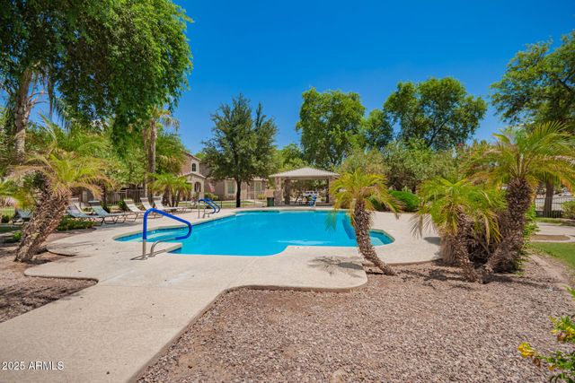 10212 E ISLETA Avenue, Mesa, AZ 85209