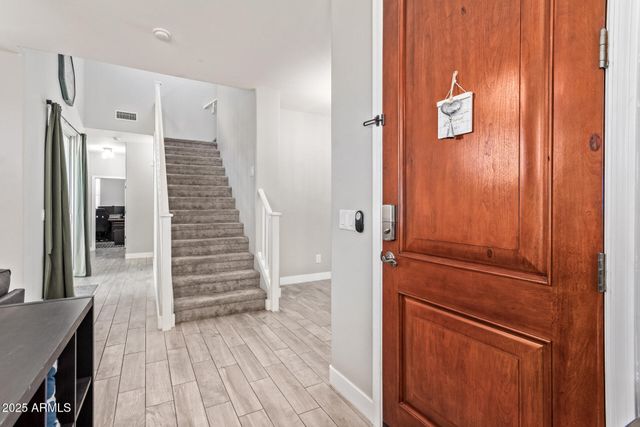 10212 E ISLETA Avenue, Mesa, AZ 85209