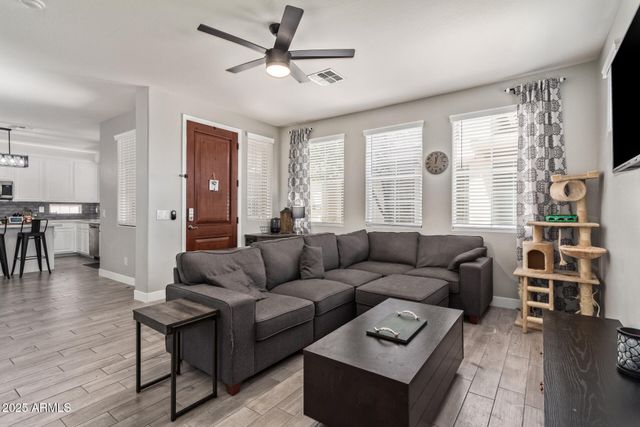 10212 E ISLETA Avenue, Mesa, AZ 85209