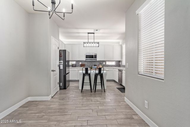 10212 E ISLETA Avenue, Mesa, AZ 85209