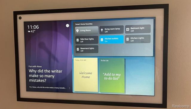 20661 Washtenaw Street, Harper Woods, MI 48225